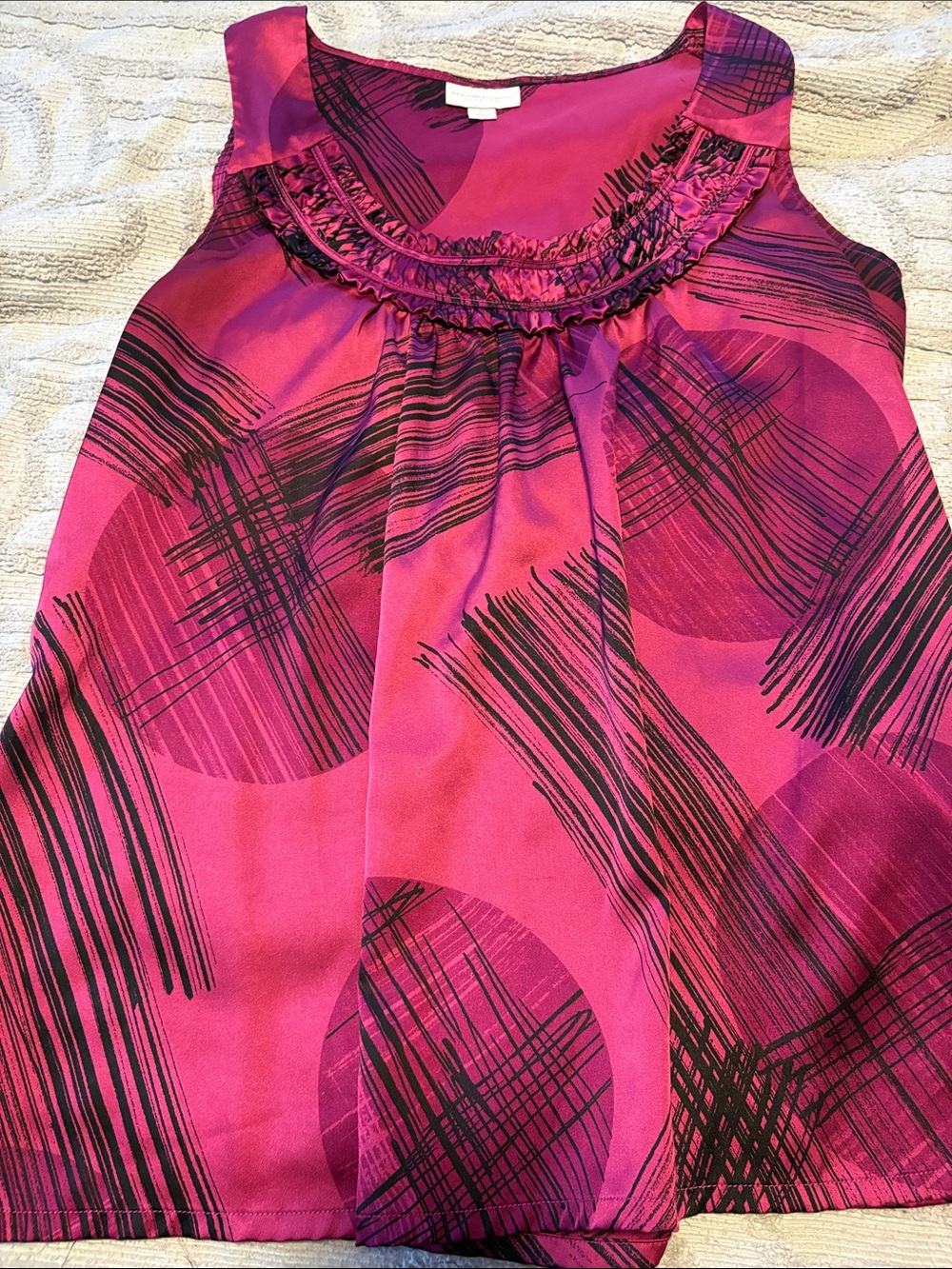 New York & Company Fuchsia and Black Abstract Ruffle Neck top